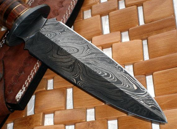 RAM-0592 Damascus Steel Dagger Knife – Full Size Leather Handle – Poshland